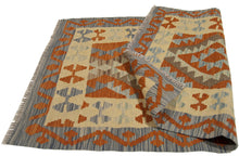 Lade das Bild in den Galerie-Viewer, 118X77 CM Kilim Autentico Originale Fatto a Mano Facile da Pulire Stile Rustico
