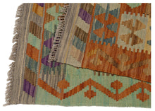 Carica l'immagine nel visualizzatore di Gallery, 135x82 CM Kilim Autentico Originale Fatto a Mano Facile da Pulire Stile Rustico
