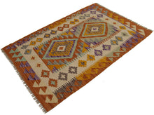 Lade das Bild in den Galerie-Viewer, 116x79 CM Autentik Kilim Kelem Original Hand Made Classic STYL - EASY TO CLEAN
