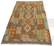 Carica l&#39;immagine nel visualizzatore di Gallery, 130x76 CM Autentio kilim originale fatto a mano Stile classico - Facile da pulire
