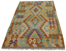 Carica l'immagine nel visualizzatore di Gallery, 125x86 CM Autentio kilim originale fatto a mano Stile classico Facile da pulire
