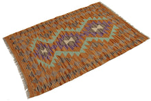 Carica l'immagine nel visualizzatore di Gallery, 92x63 CM Autentio kilim originale fatto a mano Stile classico - Facile da pulire
