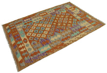 Carica l'immagine nel visualizzatore di Gallery, 147x102 CM Autentio kilim originale fatto a mano Stile classico - Facile da pulire
