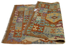 Carica l'immagine nel visualizzatore di Gallery, 147x103 CM Autentio kilim originale fatto a mano Stile classico Facile da pulire
