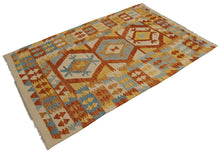 Lade das Bild in den Galerie-Viewer, 145x102 CM Autentio kilim originale fatto a mano Stile classico Facile da pulire
