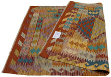 Carica l'immagine nel visualizzatore di Gallery, 145x100 CM Autentio kilim originale fatto a mano Stile classico Facile da pulire
