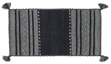 Carica l'immagine nel visualizzatore di Gallery, Kilim Lory tribal 100% Cotone, indiano, fatto a mano 170x120 cm
