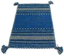 Carica l'immagine nel visualizzatore di Gallery, Kilim Lory tribal 100% Cotone, indiano, fatto a mano 170x120 cm
