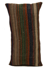 Lade das Bild in den Galerie-Viewer, Original Hand Made Rustic Kilim / Cicim 50x27 CM
