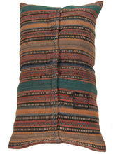 Lade das Bild in den Galerie-Viewer, Original Hand Made Rustic Kilim / Cicim 50x30 CM
