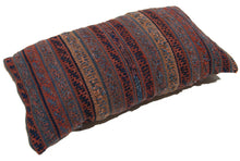 Lade das Bild in den Galerie-Viewer, Original Hand Made Rustic Kilim / Cicim 45x25 CM
