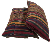 Lade das Bild in den Galerie-Viewer, Original Hand Made Rustic Kilim / Cicim 47x24 CM
