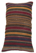 Lade das Bild in den Galerie-Viewer, Original Hand Made Rustic Kilim / Cicim 47x24 CM
