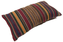 Lade das Bild in den Galerie-Viewer, Original Hand Made Rustic Kilim / Cicim 47x24 CM

