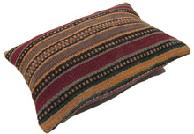 Carica l'immagine nel visualizzatore di Gallery, 35x25 CM Antico Cuscino Kilim Autentico Originale Fatto a Mano Facile da Pulire Stile Tribali
