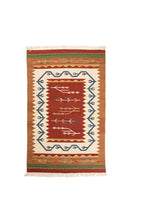 Load image into Gallery viewer, Kilim original, authentisch handgemacht 90x60 CM
