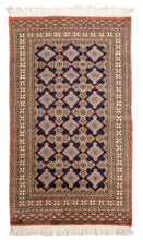 Carica l'immagine nel visualizzatore di Gallery, Kashmir Wool Carpet CM 60x45 Pakistan Rugs
