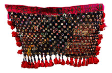 Lade das Bild in den Galerie-Viewer, Original Hand Made Rustic Kilim / Cicim 150x90 CM
