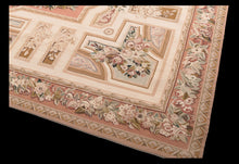 Lade das Bild in den Galerie-Viewer, Classic Floral French Style Drawing Aubusson 285x181 CM (Galleria Farah1970)
