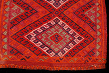 Lade das Bild in den Galerie-Viewer, Original Hand Made Rustic Kilim / Cicim 60x62 CM
