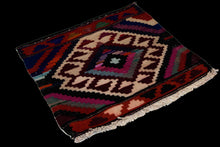 Carica l'immagine nel visualizzatore di Gallery, Cicim Kilim autentik Hand Made Measure CM 48x42
