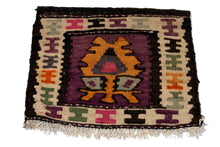 Load image into Gallery viewer, Cicim Kilim autentik Hand Made Measure CM 42x40
