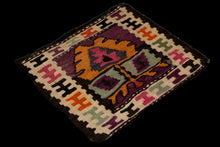 Lade das Bild in den Galerie-Viewer, Cicim Kilim autentik Hand Made Measure CM 45x40
