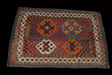 Lade das Bild in den Galerie-Viewer, Cicim Kilim autentik Hand Made Measure CM 50x50
