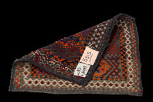 Lade das Bild in den Galerie-Viewer, Cicim Kilim autentik Hand Made Measure CM 50x50
