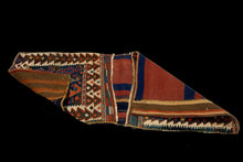 Load image into Gallery viewer, Autentik Kilim Kelem Original Hand Made Classic STYL - 108x50 CM
