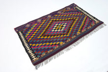 Carica l&#39;immagine nel visualizzatore di Gallery, Original  Hand Made Rustic Kilim / Cicim CM 100x60
