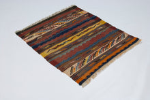 Carica l'immagine nel visualizzatore di Gallery, Original Hand Made Rustic Kilim / Cicim  CM 70x65
