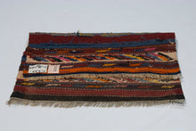 Carica l'immagine nel visualizzatore di Gallery, Original Hand Made Rustic Kilim / Cicim  CM 70x65
