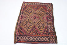Carica l'immagine nel visualizzatore di Gallery, Original Hand Made Rustic Kilim / Cicim CM 90x65
