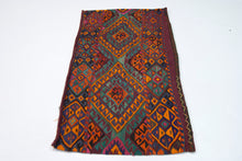Carica l&#39;immagine nel visualizzatore di Gallery, Original Hand Made Rustic Kilim / Cicim CM 120x65
