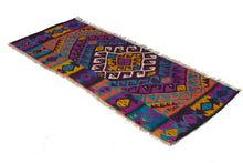Carica l'immagine nel visualizzatore di Gallery, Original Hand Made Rustic Kilim / Cicim 143x60 CM
