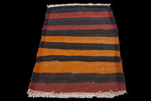 Lade das Bild in den Galerie-Viewer, Original Hand Made Rustic Kilim / Cicim CM 100x70
