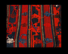 Carica l&#39;immagine nel visualizzatore di Gallery, Original Hand Made Rustic Kilim Vintage / Cicim 147x27 CM
