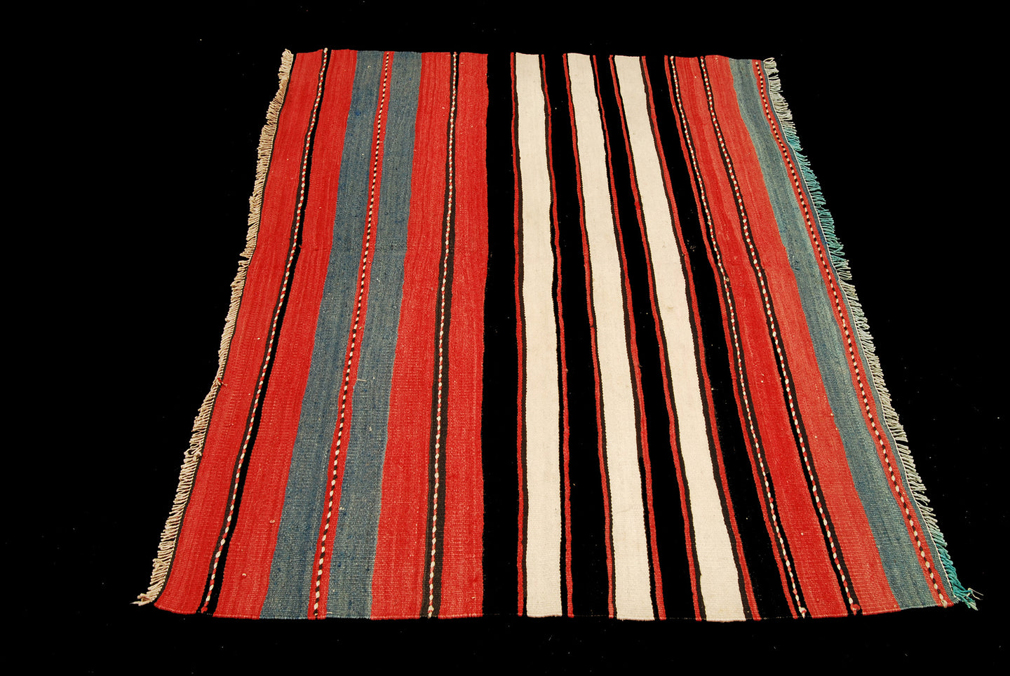 Original Hand Made Rustic Kilim / Cicim 160x113 CM