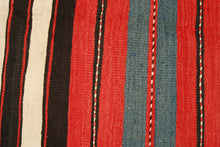 Carica l&#39;immagine nel visualizzatore di Gallery, Original Hand Made Rustic Kilim / Cicim 160x113 CM
