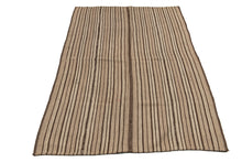 Lade das Bild in den Galerie-Viewer, Original Authentic Hand Made Rustic Kilim / Cicim 180x120 CM
