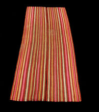 Lade das Bild in den Galerie-Viewer, Original Hand Made Rustic Kilim / Cicim 110x73 CM
