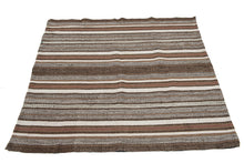 Lade das Bild in den Galerie-Viewer, Original Authentic Hand Made Rustic Kilim / Cicim 135x125 CM
