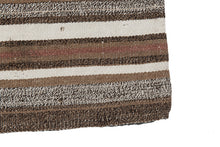 Lade das Bild in den Galerie-Viewer, Original Authentic Hand Made Rustic Kilim / Cicim 135x125 CM
