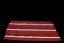 Lade das Bild in den Galerie-Viewer, Original Hand Made Rustic Kilim / Cicim 175x100 CM
