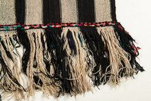 Carica l'immagine nel visualizzatore di Gallery, Original Hand Made Rustic Kilim / Cicim 180x125 CM
