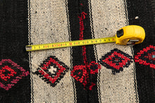 Carica l'immagine nel visualizzatore di Gallery, Original Hand Made Rustic Kilim / Cicim 180x125 CM
