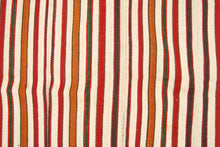 Carica l'immagine nel visualizzatore di Gallery, Original Hand Made Rustic Kilim / Cicim 180x127 CM
