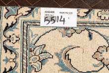 Carica l'immagine nel visualizzatore di Gallery, Authentic original hand knotted carpet 90x60 CM
