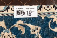 Lade das Bild in den Galerie-Viewer, Authentic original hand knotted carpet 90x60 CM

